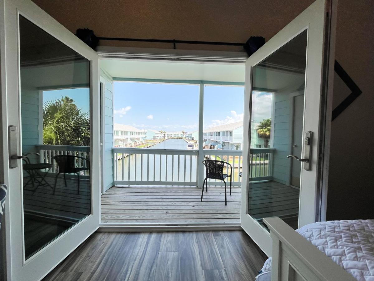 Rockport Waterfront Condo With A View Extérieur photo