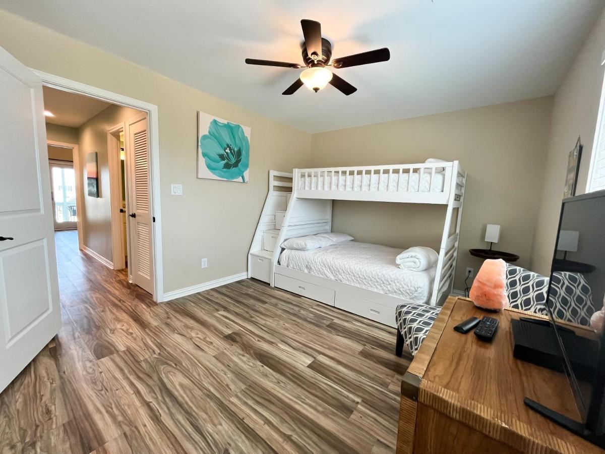 Rockport Waterfront Condo With A View Extérieur photo